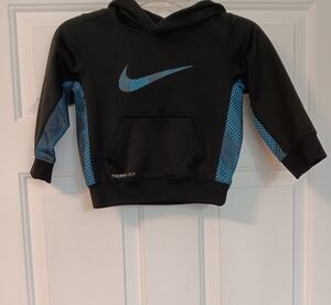 Nike dri fit boys hooded pullover Casual jacket 2T hoodie